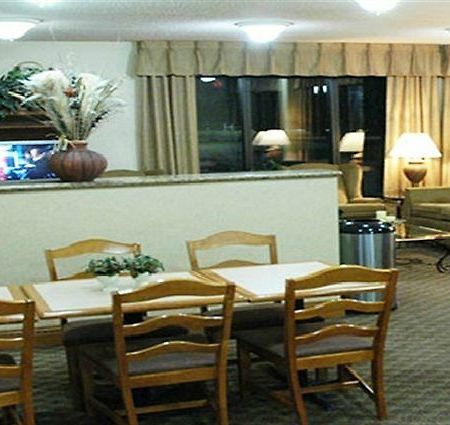 Executive Inn Даллас Экстерьер фото